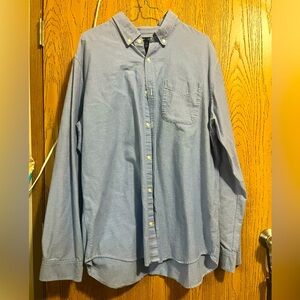 Men’s standard large Button up. Pre owned but in very good condition.